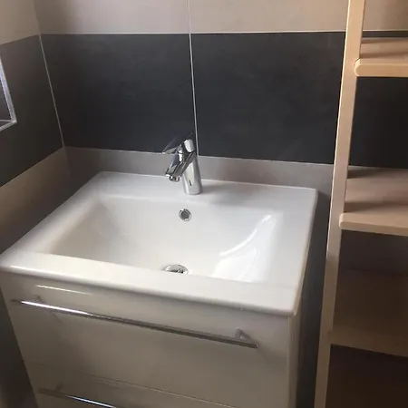 Meggyes Appartement *
