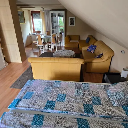 Meggyes Apartment *