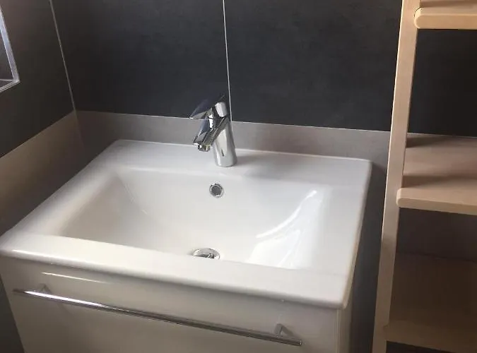 Meggyes アパート *